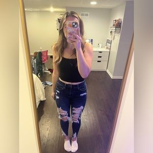 American Eagle (0 short) skinny ripped jeans